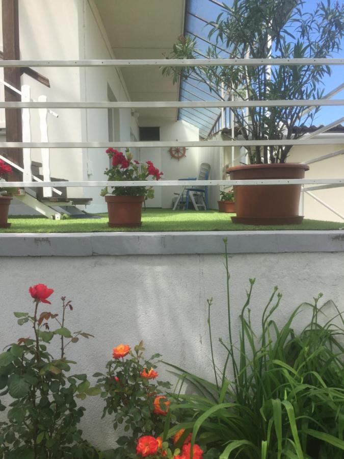 Lelle-Kert Apartman 02 Balatonlelle Exteriör bild