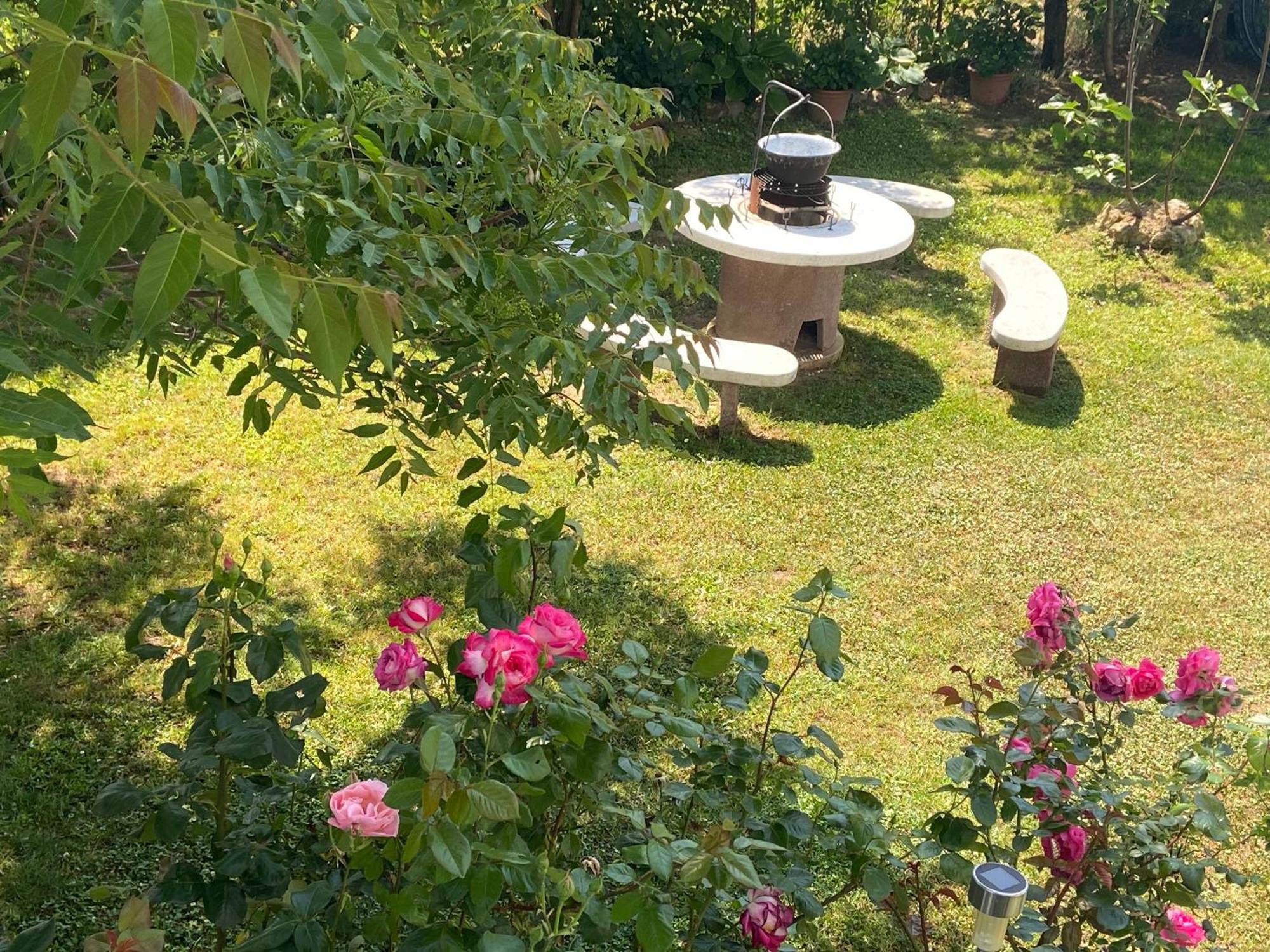 Lelle-Kert Apartman 02 Balatonlelle Exteriör bild